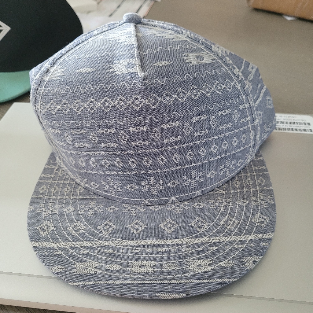 21 Men Hat